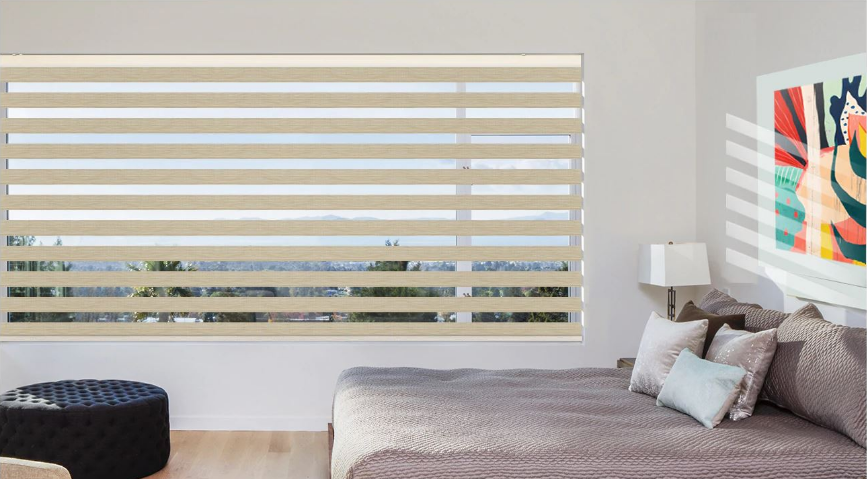 Versiones motorizadas de cortinas enrollables transparentes Zebra
