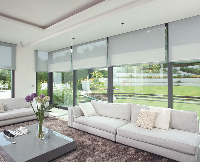 Persianas enrollables eléctricas: comodidad y estilo modernos